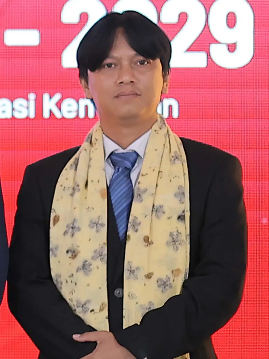 Rey Azmar Yanuar, S.Pd.